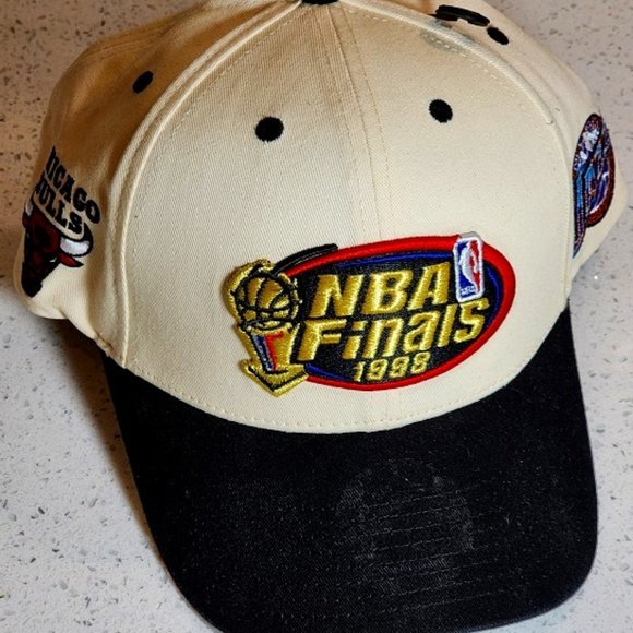 Mitchell & Ness Other - Mitchell & Ness Vintage 1998 NBA Finals SnapbackHat - Jordan's Last Championship